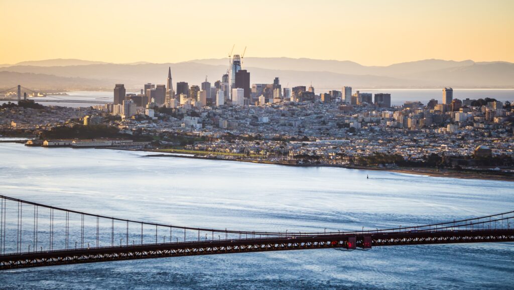 image of golden gate bridge San Francisco California west coast sunrise